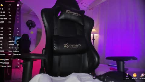 Lura online show from 12.25.24