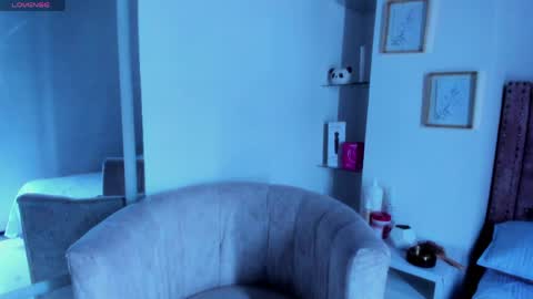 Snapshot of laura_hotties chatting on 05.08.26 laura hotties online show from 05.08.26