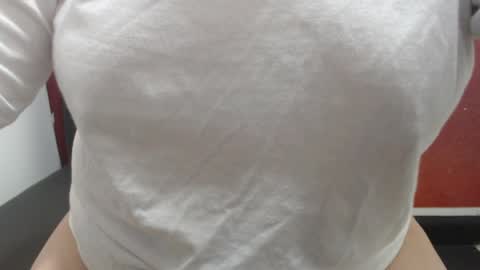  Laura  online show from 04.11.26