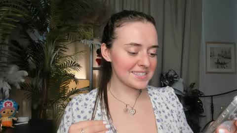 Snapshot of laura_mutti chatting on 05.03.26 Samantha online show from 05.03.26