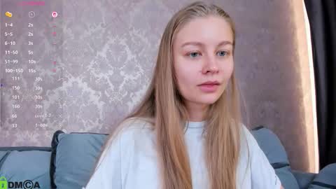 Snapshot of laura_pudd chatting on 09.24.25 Laura online show from 09.24.25