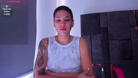 Laura Rose online show from 02.02.25