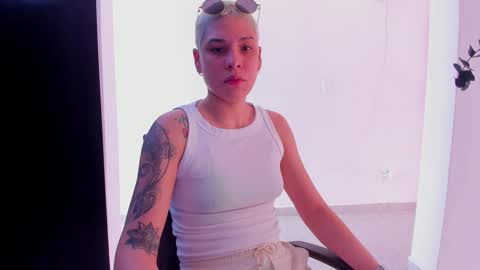 Laura Rose online show from 09.11.25