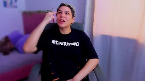 Laura Rose online show from 11.21.25