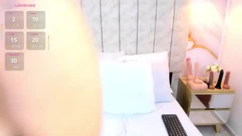 Laura Smith online show from 09.13.25