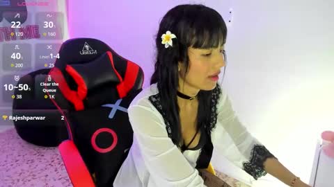 LauraBlush online show from 02.10.26