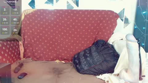 Snapshot of lauracrystall chatting on 02.02.25 LauraCrystall online show from 02.02.25