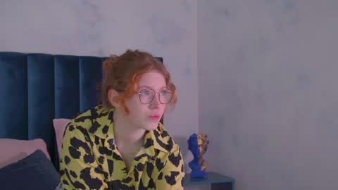 Laura online show from 05.04.26