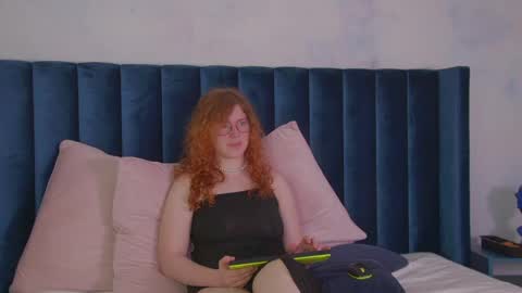 Laura online show from 05.12.26