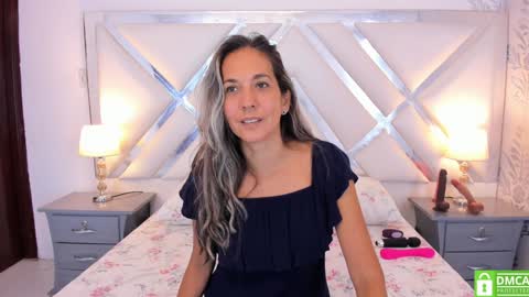 Laura online show from 12.02.24