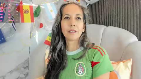 Laura online show from 06.25.26