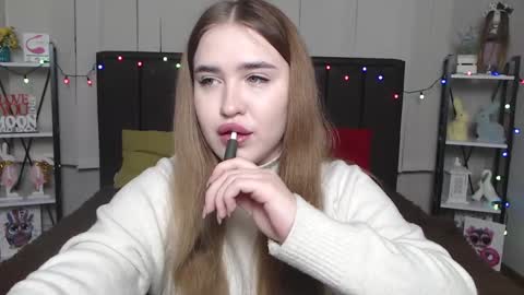 Snapshot of laurahlot chatting on 01.19.25 LauraHlot online show from 01.19.25