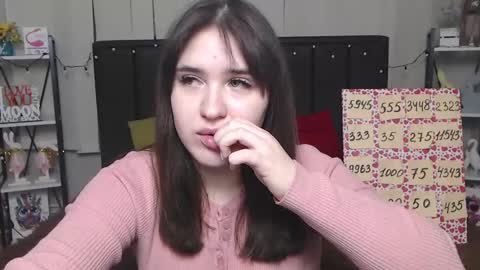 Snapshot of laurahlot chatting on 02.06.25 LauraHlot online show from 02.06.25