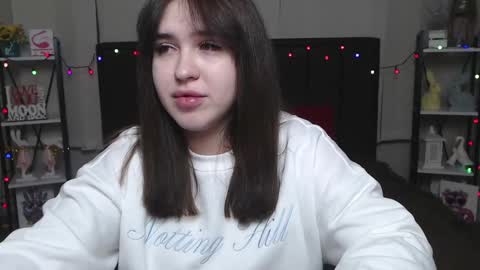 Snapshot of laurahlot chatting on 02.08.25 LauraHlot online show from 02.08.25