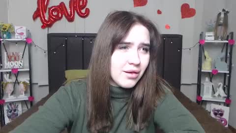 Snapshot of laurahlot chatting on 02.21.25 LauraHlot online show from 02.21.25