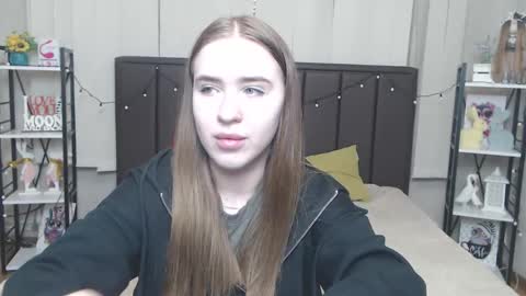 Snapshot of laurahlot chatting on 09.16.25 LauraHlot online show from 09.16.25