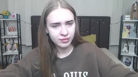 Snapshot of laurahlot chatting on 09.25.25 LauraHlot online show from 09.25.25