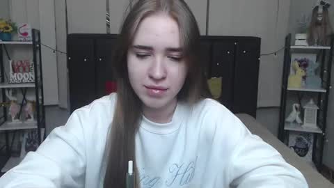 Snapshot of laurahlot chatting on 09.30.25 LauraHlot online show from 09.30.25