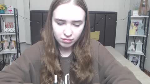 Snapshot of laurahlot chatting on 10.01.25 LauraHlot online show from 10.01.25