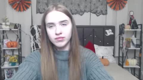 Snapshot of laurahlot chatting on 11.04.25 LauraHlot online show from 11.04.25