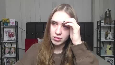 Snapshot of laurahlot chatting on 11.22.25 LauraHlot online show from 11.22.25