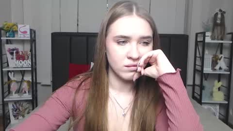 Snapshot of laurahlot chatting on 12.04.25 LauraHlot online show from 12.04.25