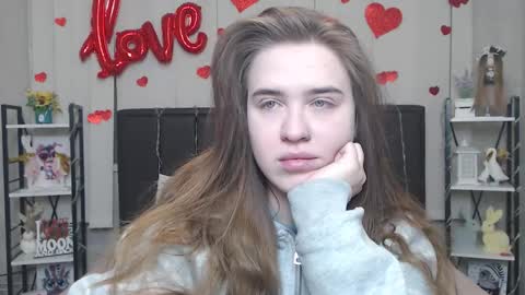 LauraHlot online show from 02.10.26