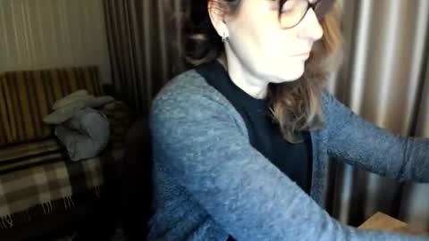 Lauraoven1 online show from 02.18.26