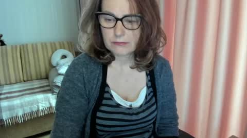 Lauraoven1 online show from 05.07.26