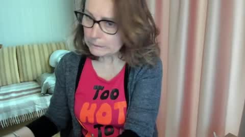 Lauraoven1 online show from 05.15.26