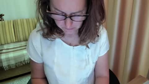 Lauraoven1 online show from 06.22.26