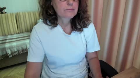 Lauraoven1 online show from 07.24.26