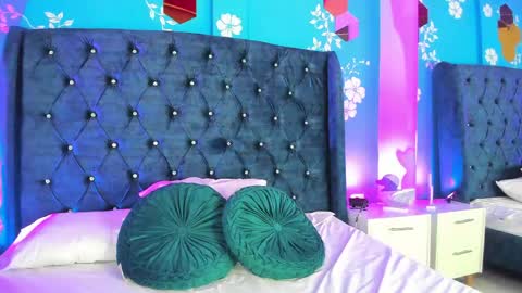 Laura online show from 05.09.26