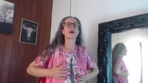 Laura Sofia online show from 02.14.26