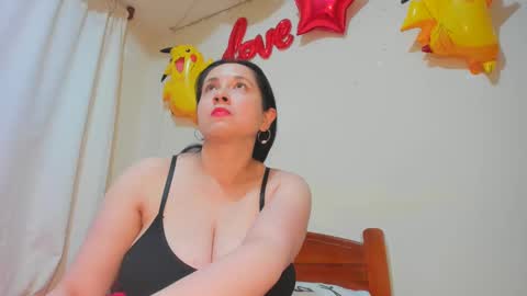 Snapshot of laureen777 chatting on 01.16.25 laureen777 online show from 01.16.25