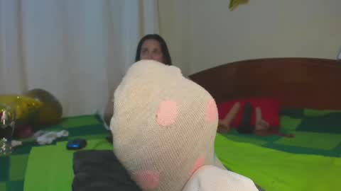 Snapshot of laureen777 chatting on 01.25.25 laureen777 online show from 01.25.25