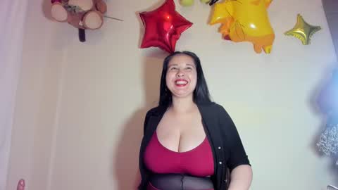 Snapshot of laureen777 chatting on 02.28.25 laureen777 online show from 02.28.25