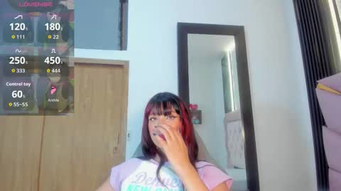 Laurem online show from 11.06.25