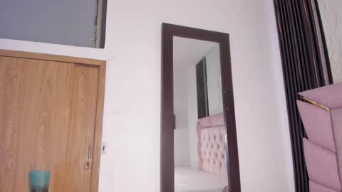 Laurem online show from 02.05.26