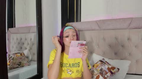 Laurem online show from 02.06.26