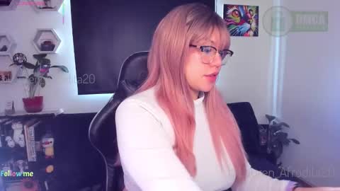 Snapshot of lauren_afrodita chatting on 11.23.25 Im Lauren independent model online show from 11.23.25