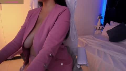 Snapshot of lauren_fit chatting on 02.06.25 Lauren online show from 02.06.25