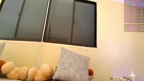    1      online show from 12.23.24