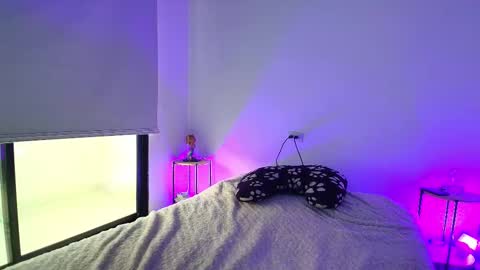    1      online show from 10.24.25