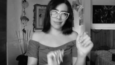 Lauren online show from 12.12.24