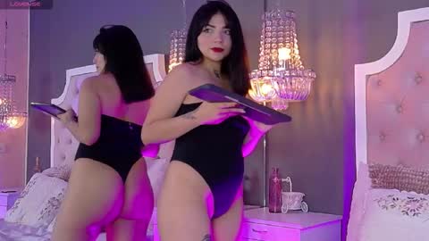 Lauren  online show from 10.23.25