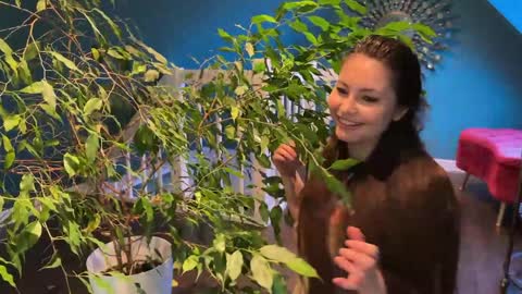 Lauren Brite online show from 10.13.25