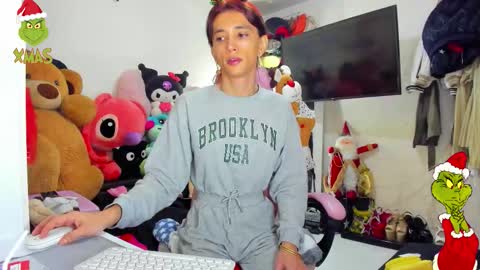 SF online show from 12.20.25