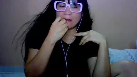 Snapshot of laurengirls1 chatting on 01.08.26 onlyfan laureng7 - 7 laureng2 online show from 01.08.26