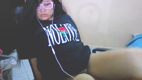 Snapshot of laurengirls1 chatting on 01.13.26 onlyfan laureng7 - 7 laureng2 online show from 01.13.26